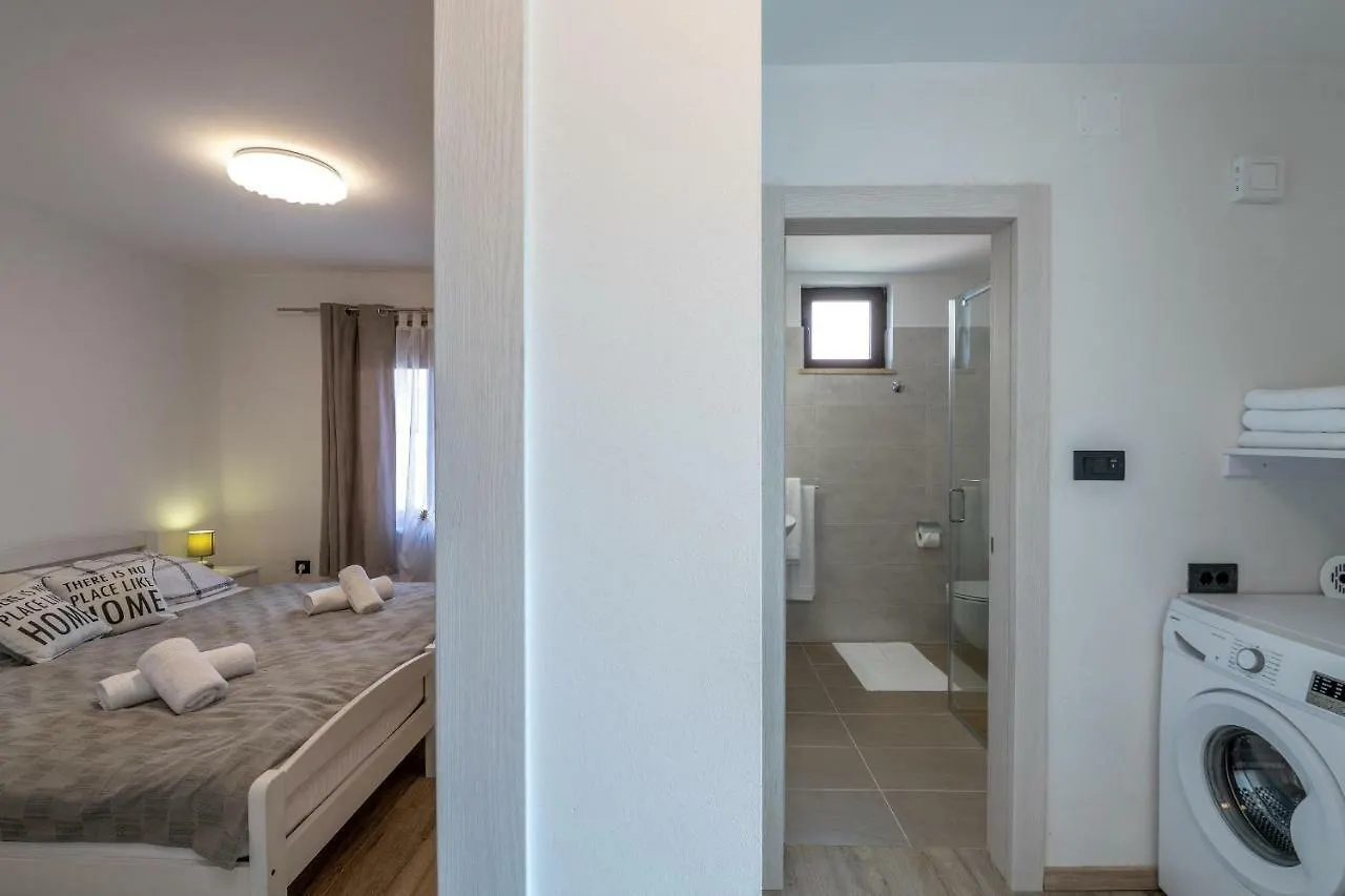 Apartments Lovric Pula
