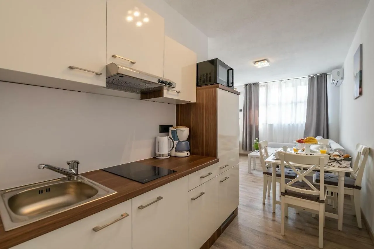 Apartments Lovric Pula