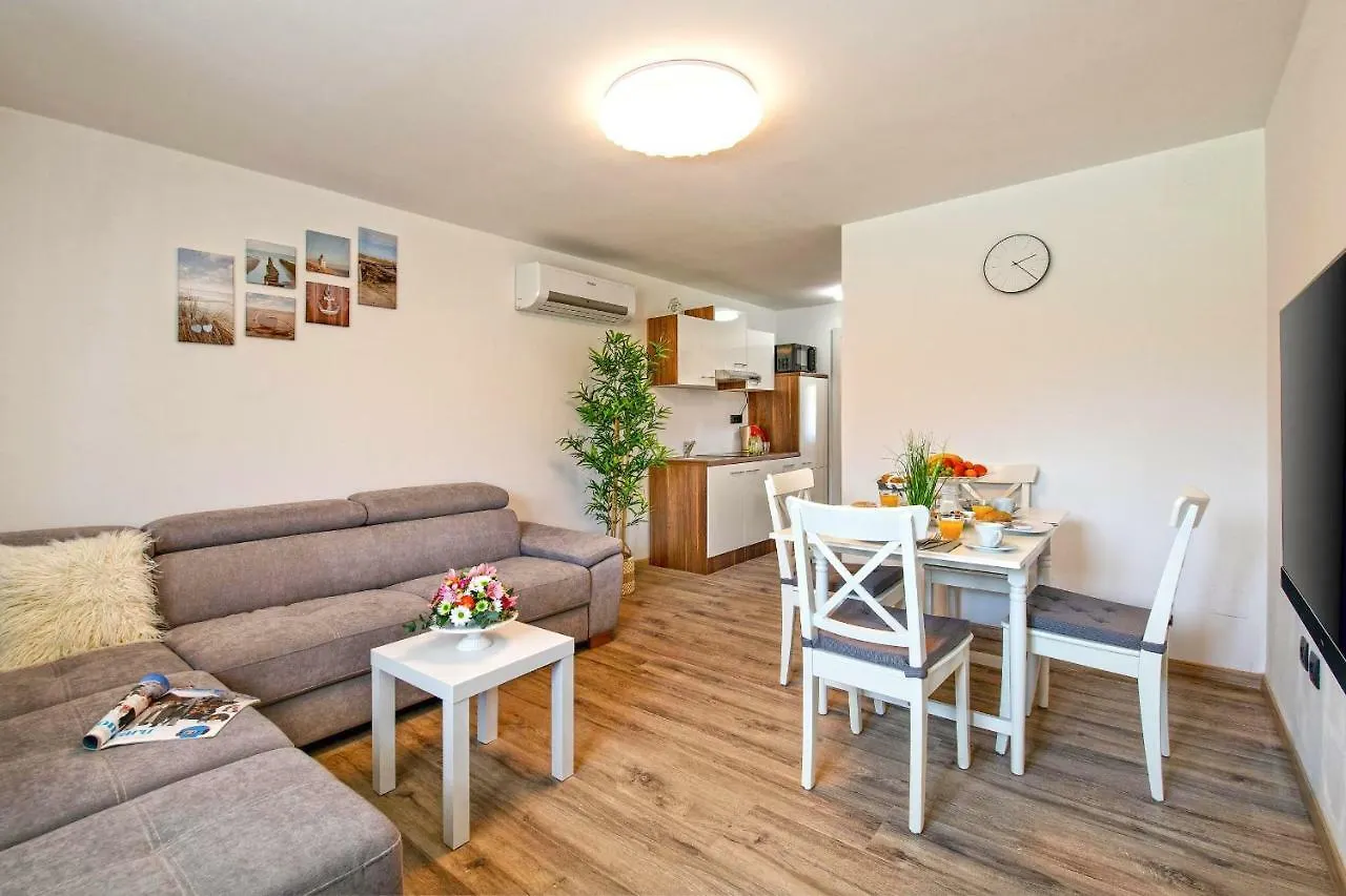 Apartments Lovric Pula