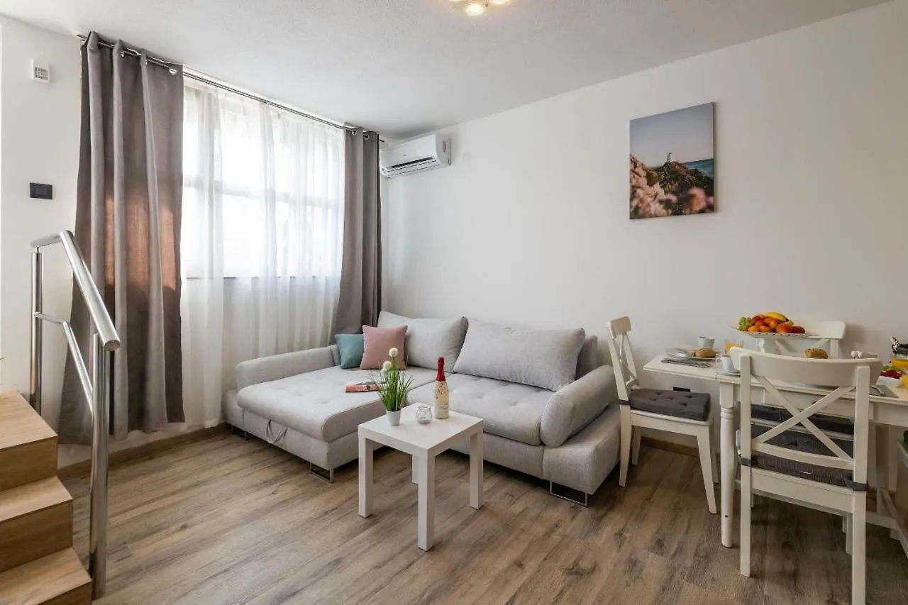 Apartments Lovric Pula